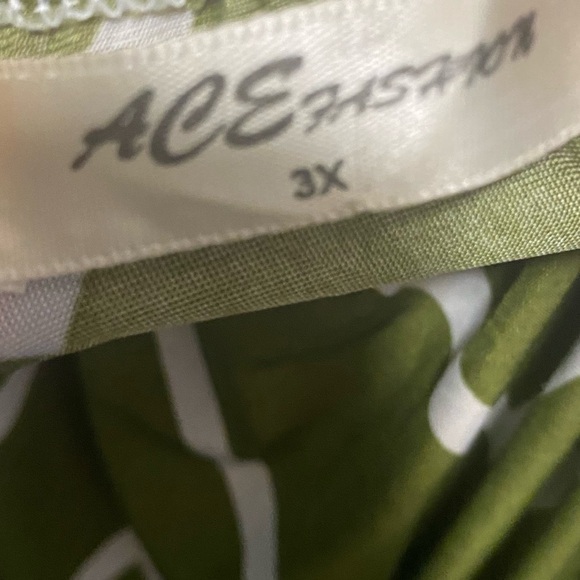 Green and White Chevron Women's Dress 3X - Picture 4 of 4